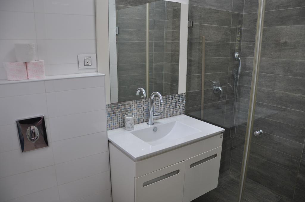 Vip Apartment Bat Yam Buitenkant foto
